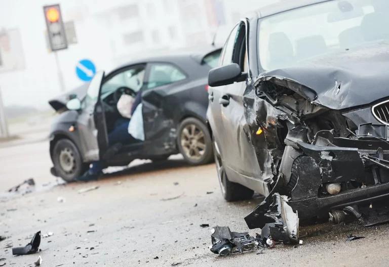 Crashed cars needing auto insurance in Auburn, MI