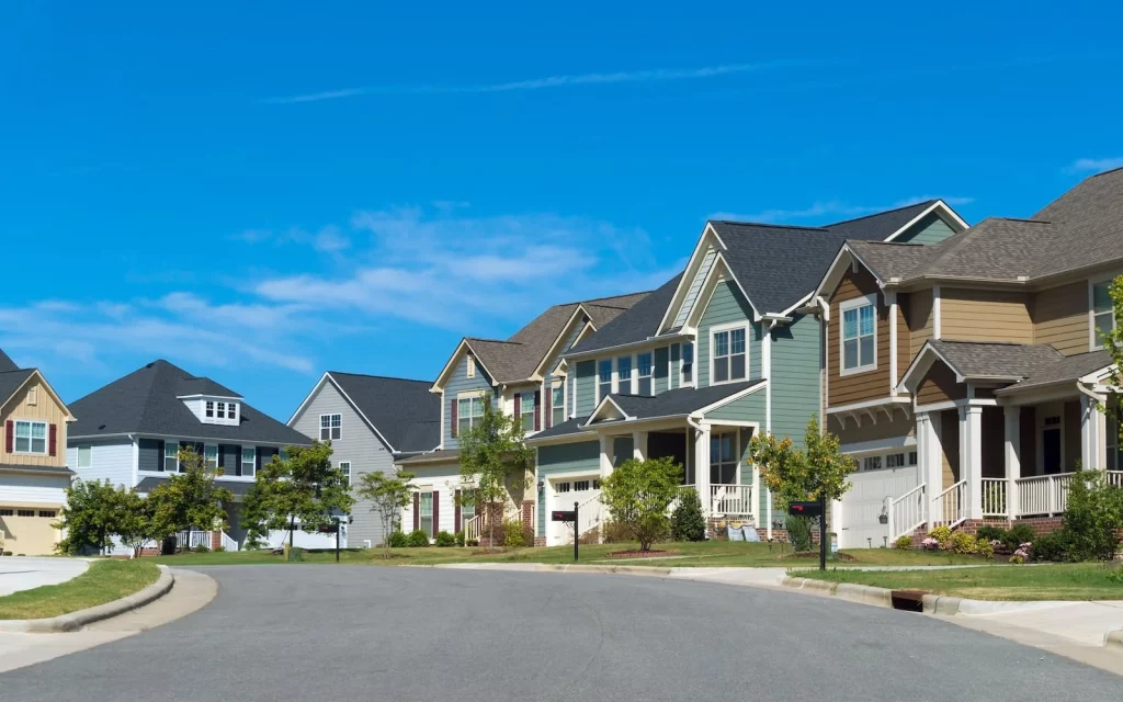 Homes with homeowners insurance in Bay City, MI